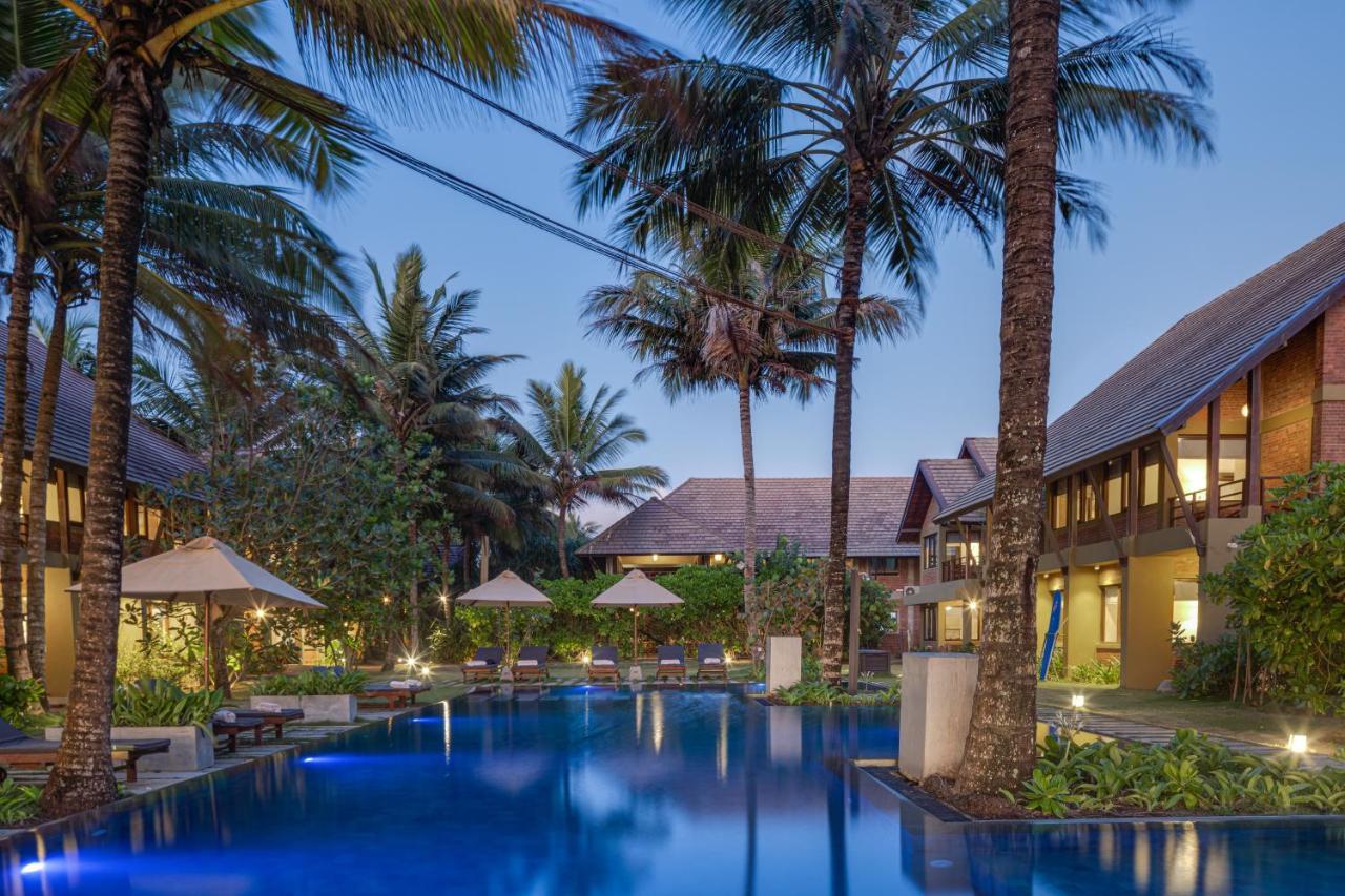 Ayana Sea Hotel Wadduwa Exterior photo