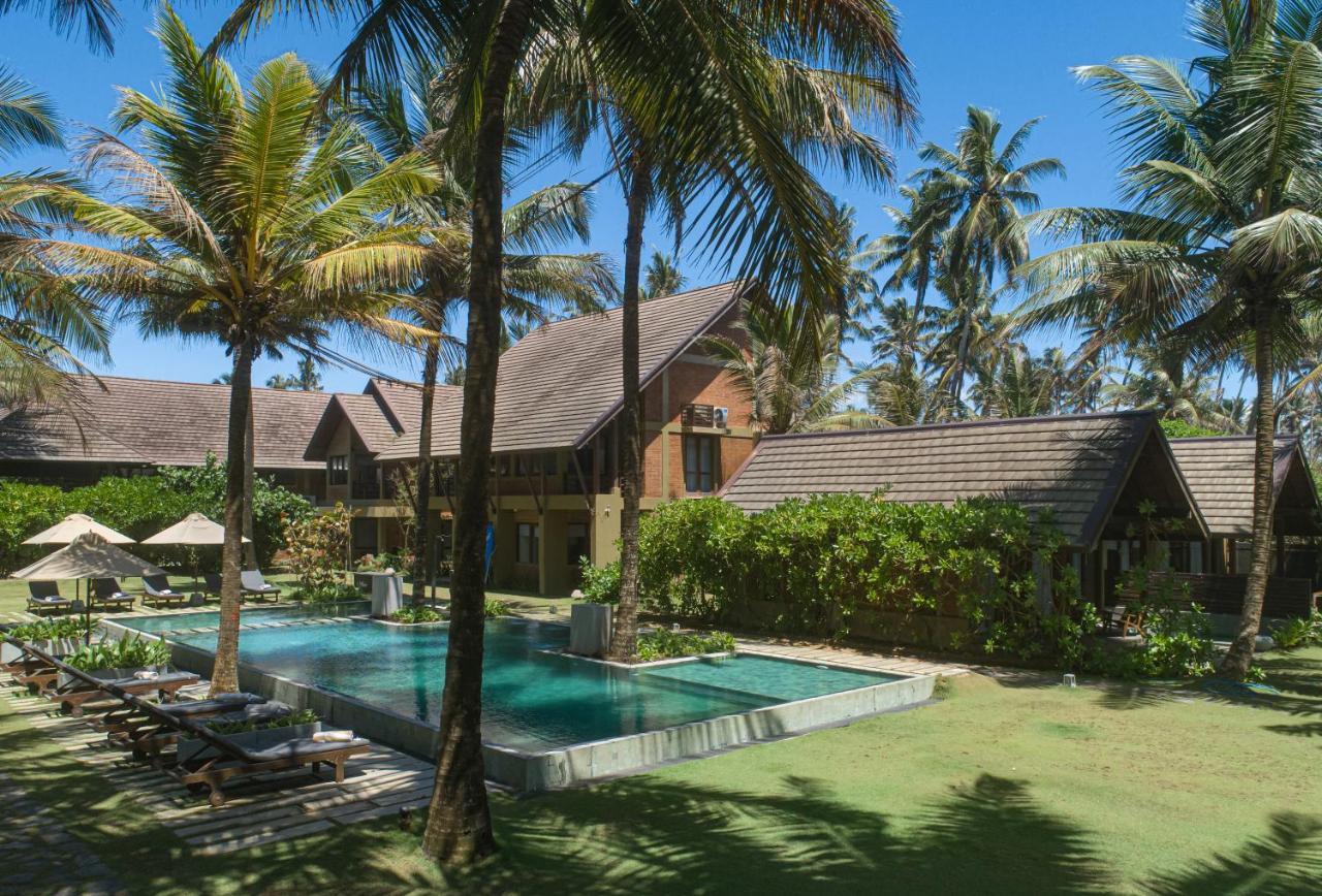 Ayana Sea Hotel Wadduwa Exterior photo