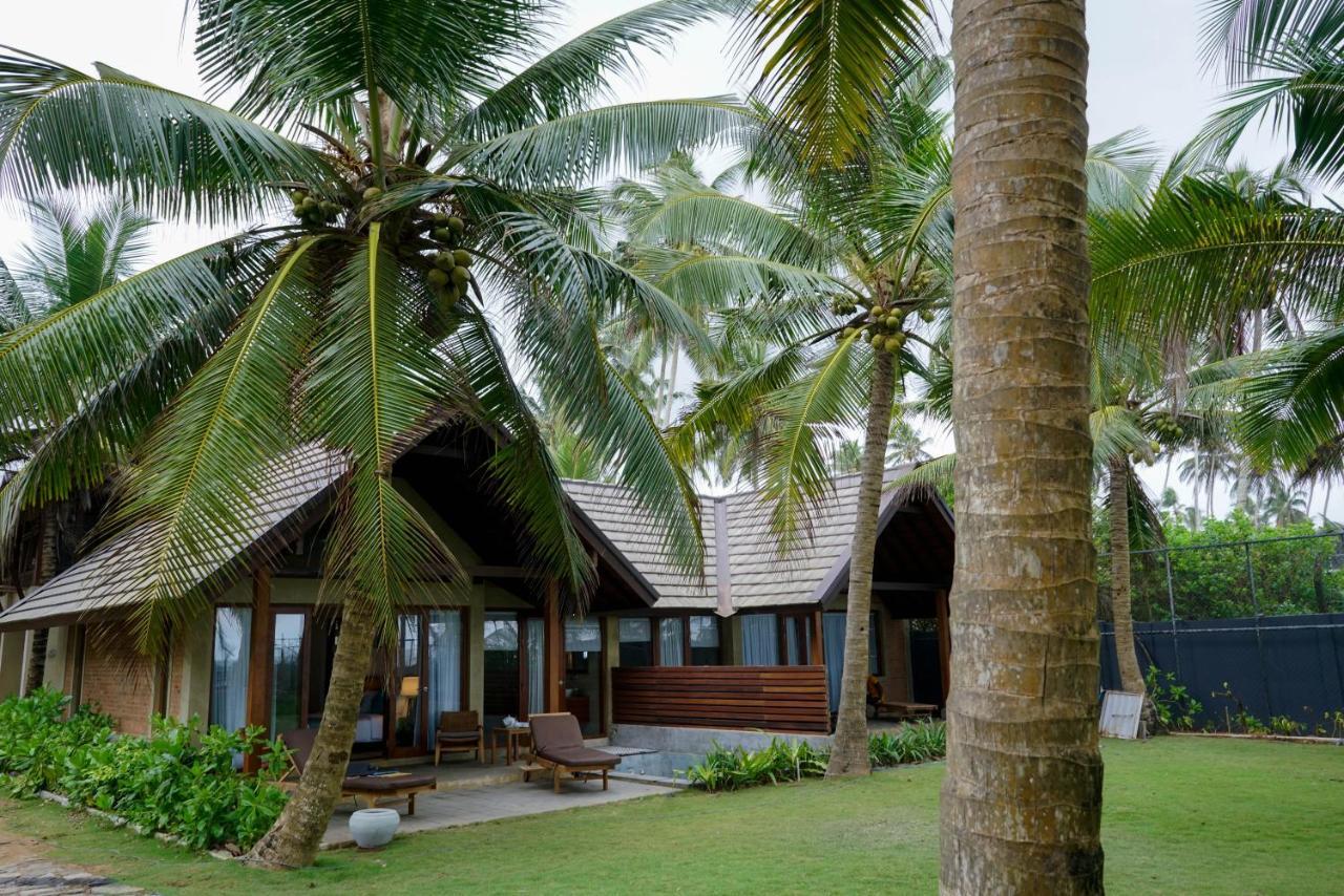 Ayana Sea Hotel Wadduwa Exterior photo