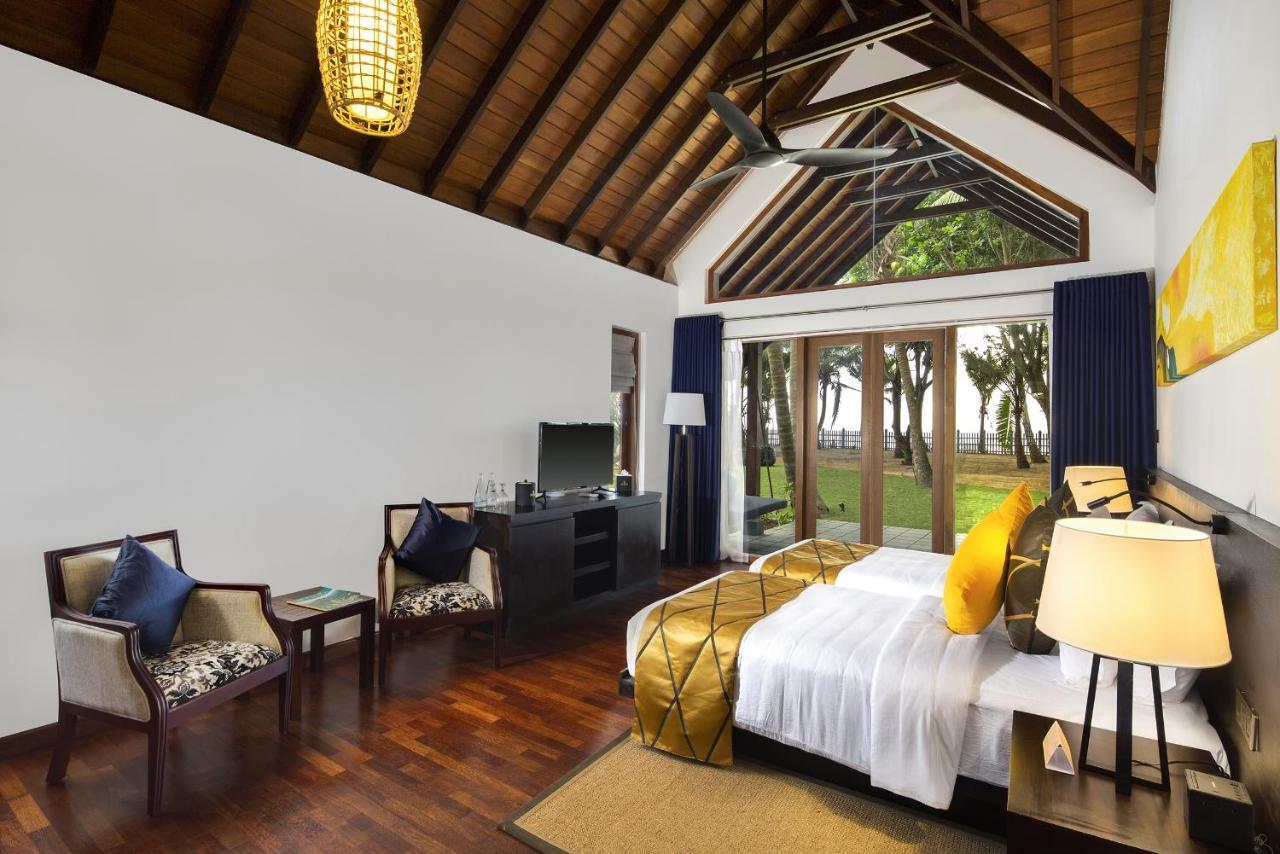 Ayana Sea Hotel Wadduwa Exterior photo