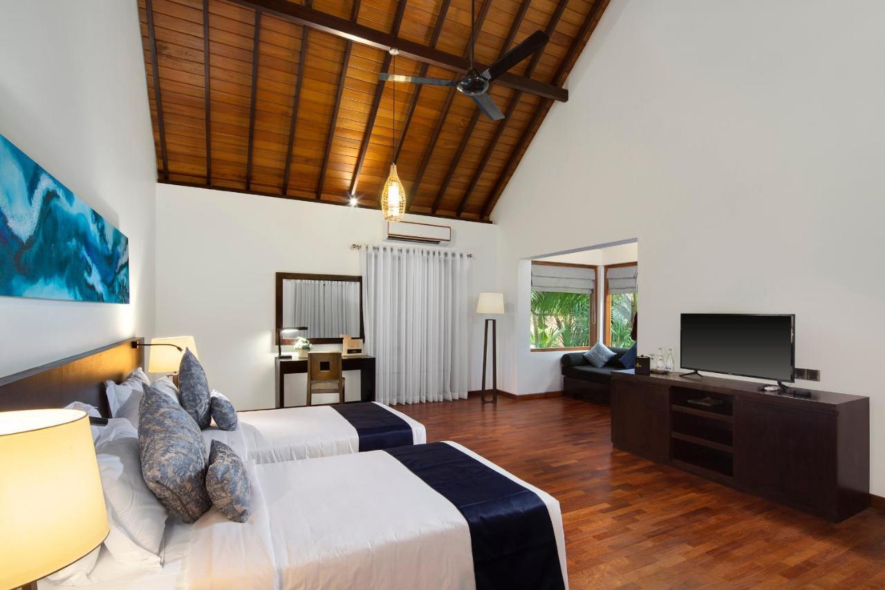 Ayana Sea Hotel Wadduwa Exterior photo