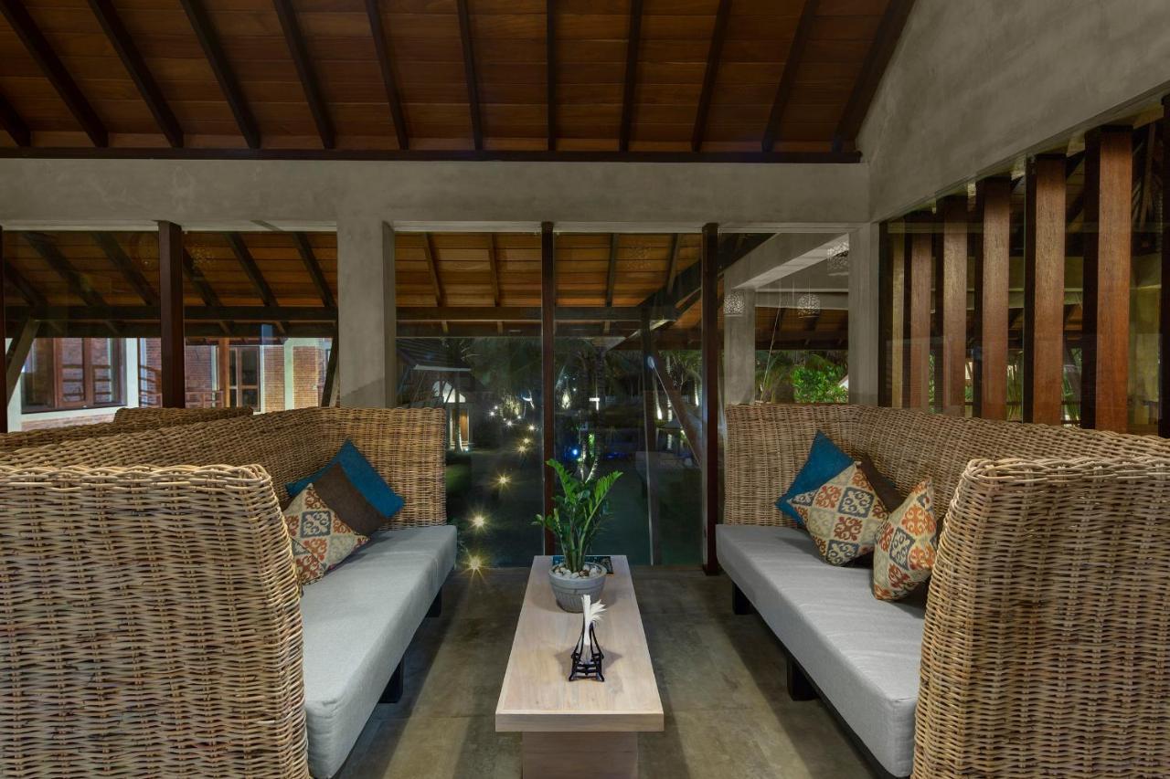 Ayana Sea Hotel Wadduwa Exterior photo